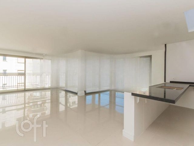 Apartamento com 176m², 3 dormitórios, 3 suítes, 3 vagas, Três Figueiras em Porto Alegre