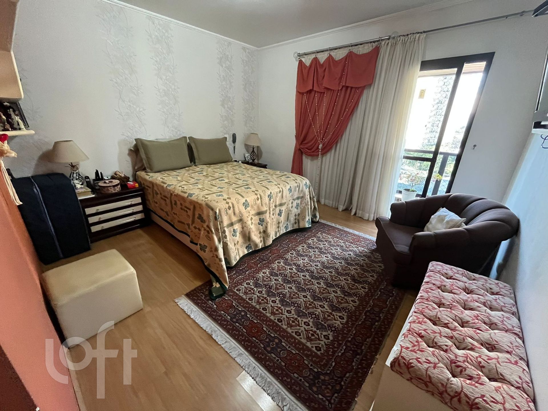 Apartamento à venda com 3 quartos, 210m² - Foto 11