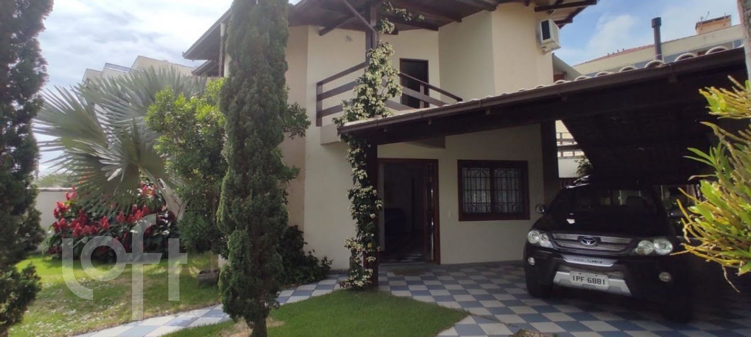 Casa Residencial com 293m², 3 quartos, 1 suíte, no bairro Ingleses em Florianópolis