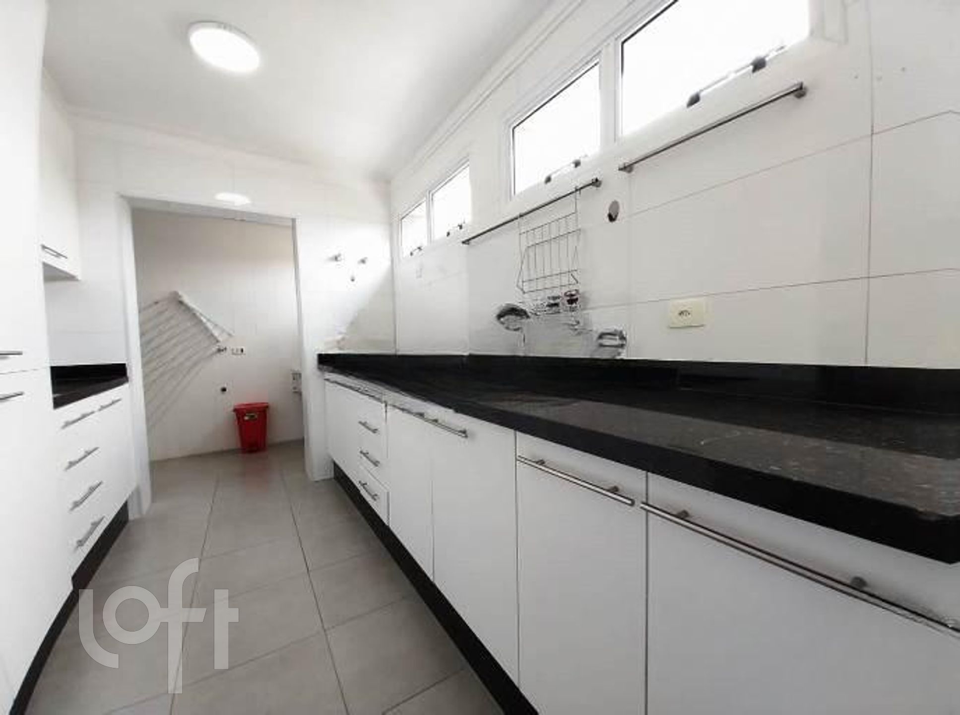 Apartamento à venda com 3 quartos, 140m² - Foto 5