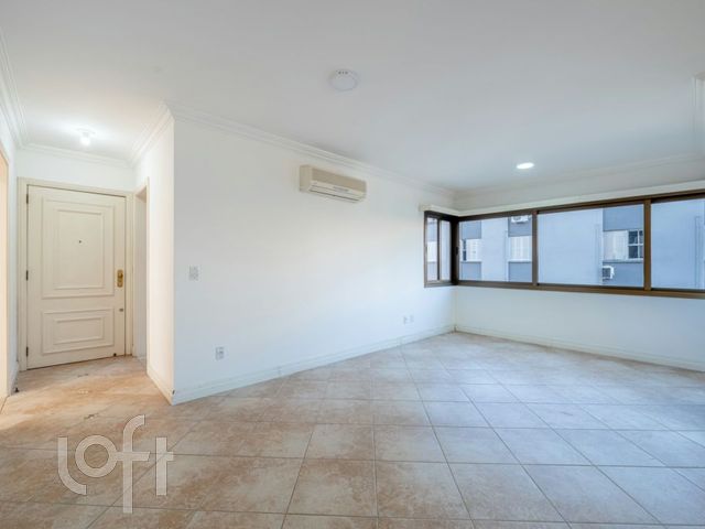 Apartamento com 109m², 3 dormitórios, 1 suíte, 2 vagas, Menino Deus em Porto Alegre