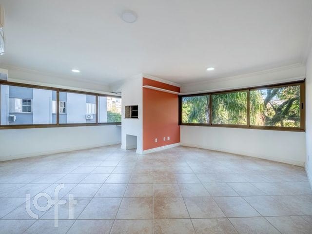 Apartamento com 109m², 3 dormitórios, 1 suíte, 2 vagas, Menino Deus em Porto Alegre