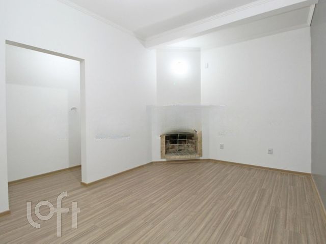 Apartamento com 80m², 2 dormitórios, 1 vaga, Auxiliadora em Porto Alegre