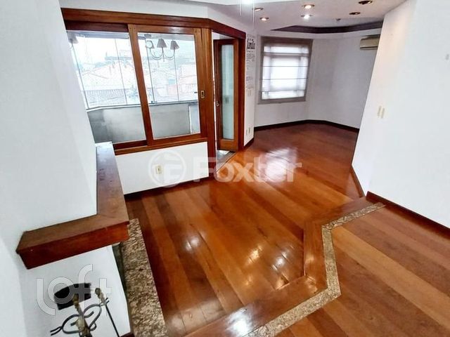 Apartamento com 127m², 3 dormitórios, 1 suíte, 3 vagas, Vila Ipiranga em Porto Alegre
