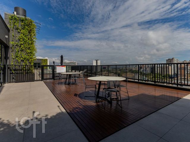 Apartamento com 90m², 3 dormitórios, 1 suíte, 2 vagas, Cidade Baixa em Porto Alegre