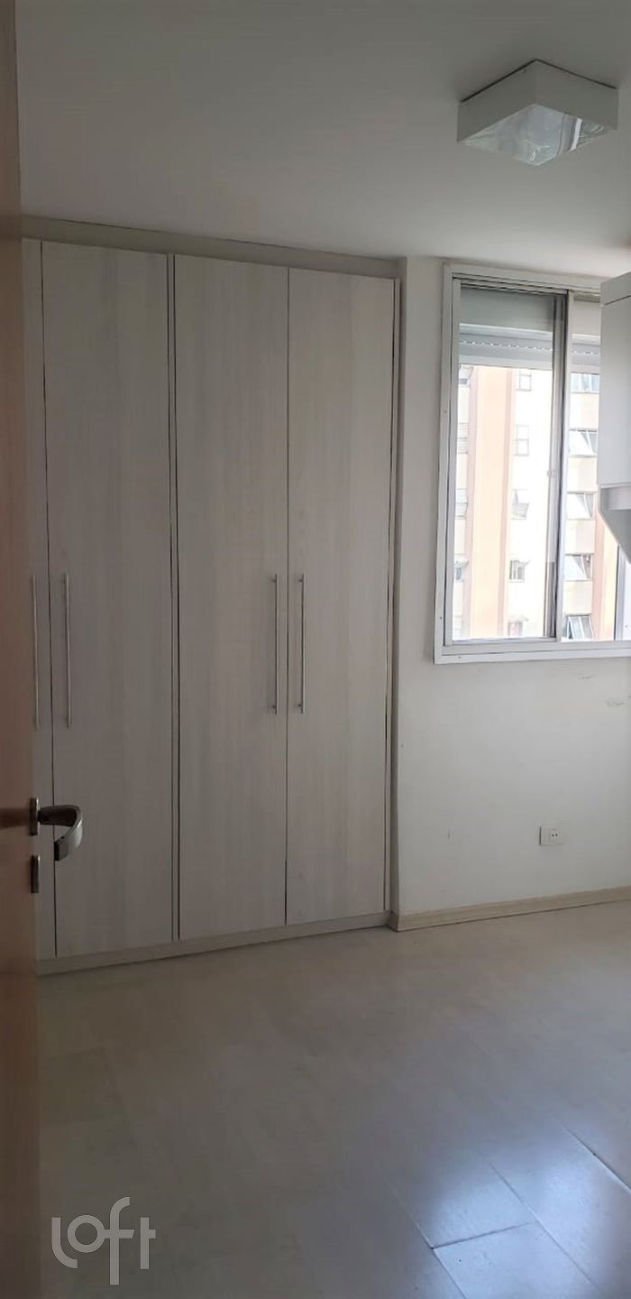 Apartamento à venda com 2 quartos, 70m² - Foto 3