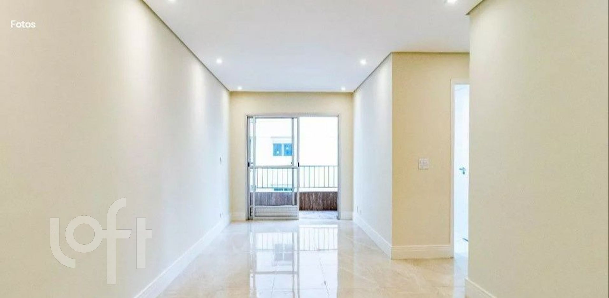 Apartamento à venda com 2 quartos, 70m² - Foto 2