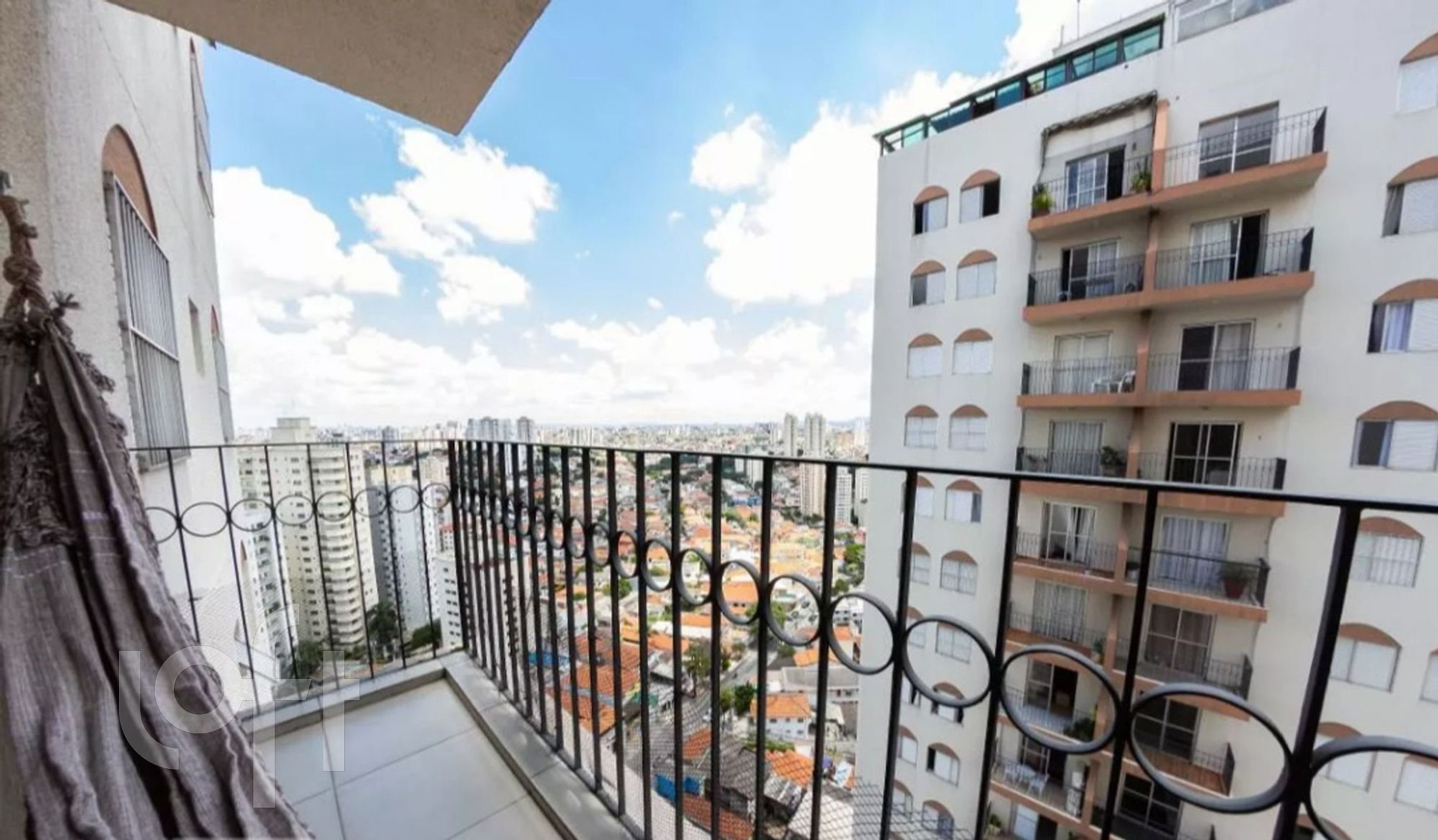 Apartamento à venda com 3 quartos, 96m² - Foto 1