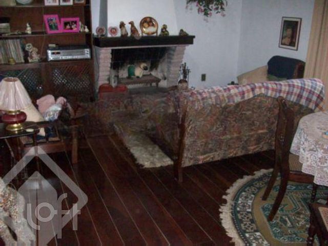 Casa com 279m², 6 dormitórios, 2 suítes, 3 vagas, Cristo Redentor em Porto Alegre