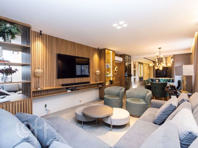 Apartamento com 124m², 3 dormitórios, 3 suítes, 2 vagas, Auxiliadora em Porto Alegre