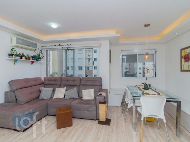 Apartamento com 65m², 3 dormitórios, 1 suíte, 1 vaga, Vila Ipiranga em Porto Alegre