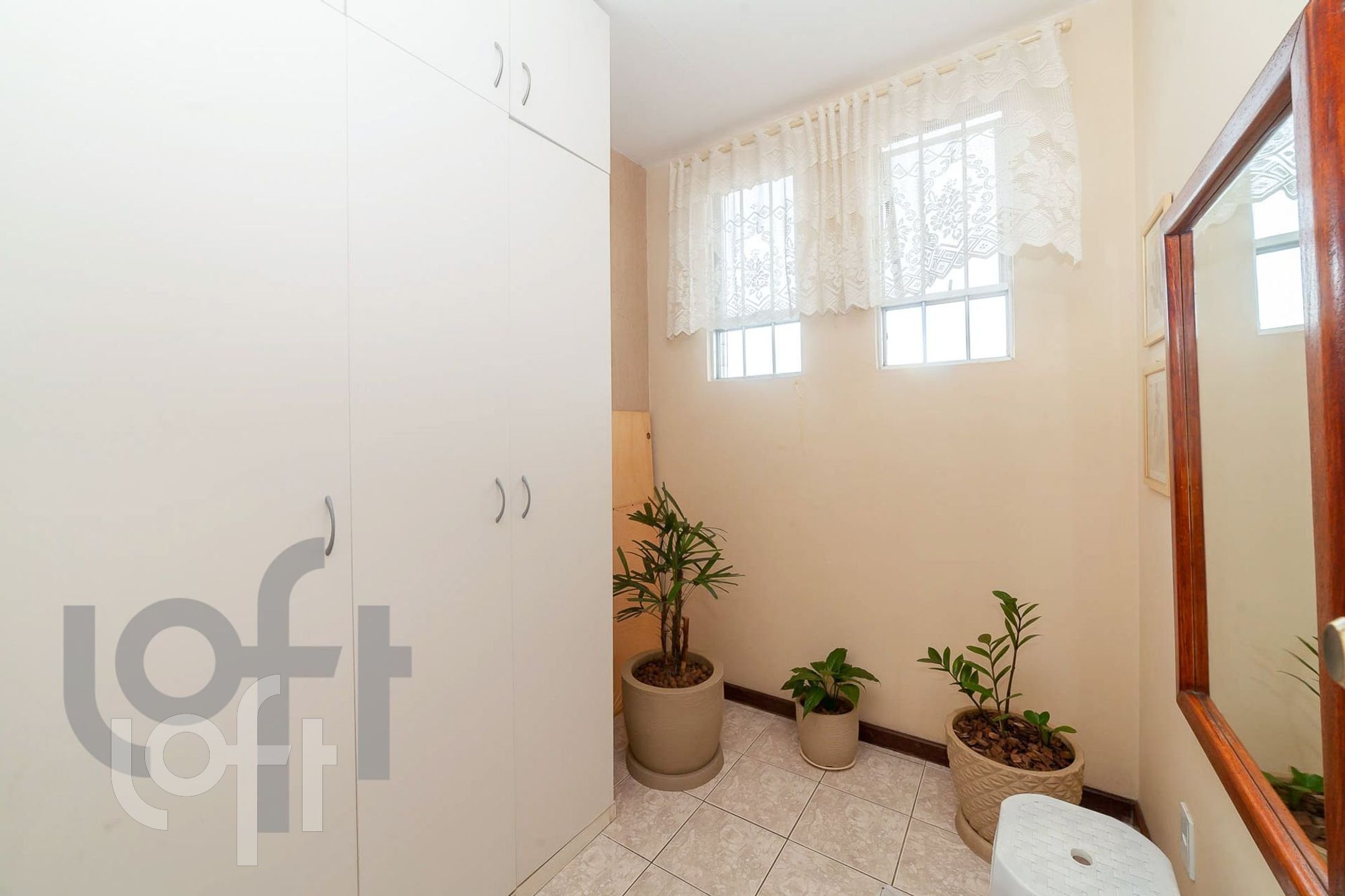 Apartamento à venda com 3 quartos, 114m² - Foto 2