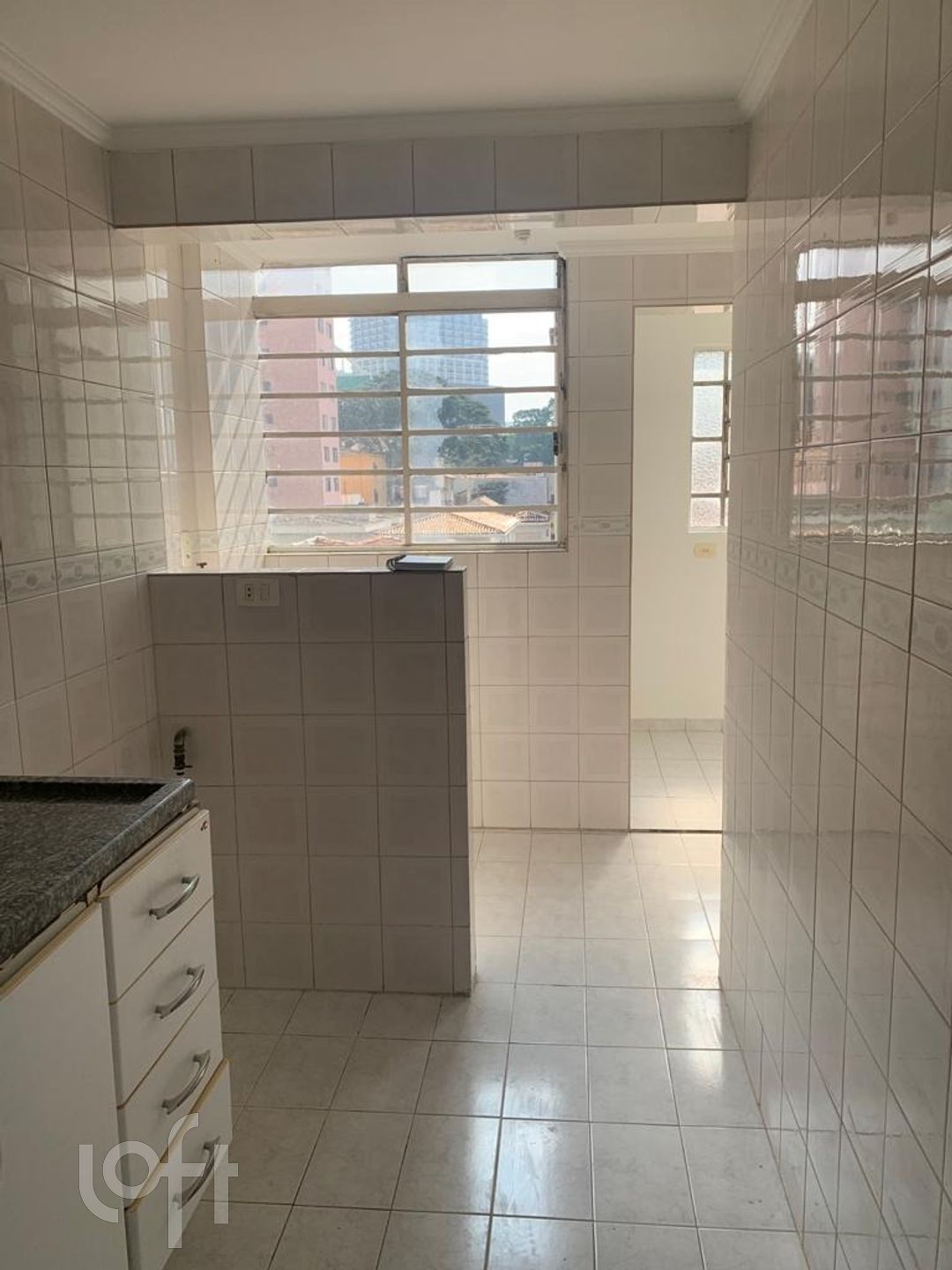 Apartamento à venda com 2 quartos, 75m² - Foto 7