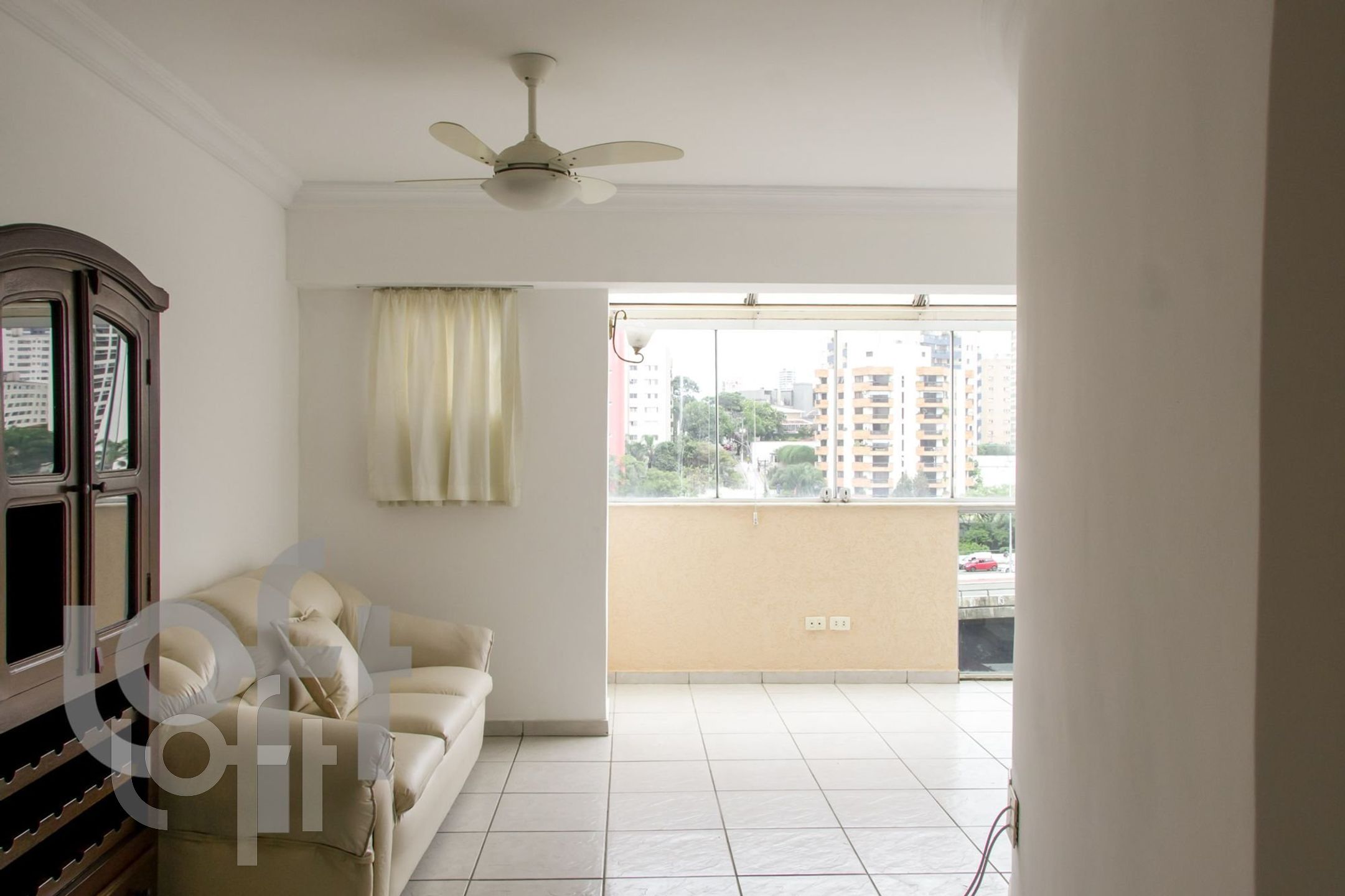 Apartamento à venda com 3 quartos, 150m² - Foto 1