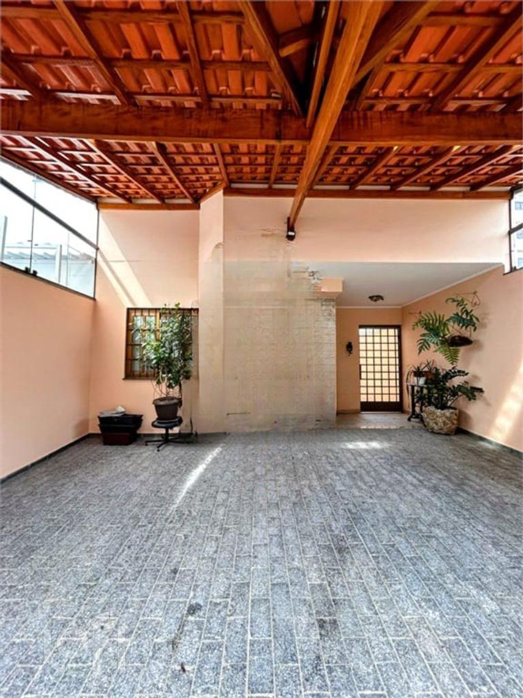 Casa à venda com 3 quartos, 140m² - Foto 1