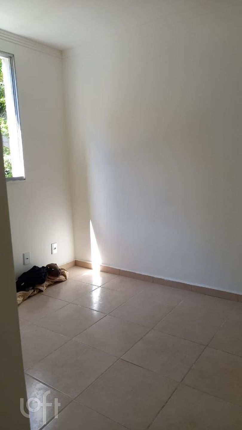 Apartamento à venda com 2 quartos, 55m² - Foto 4