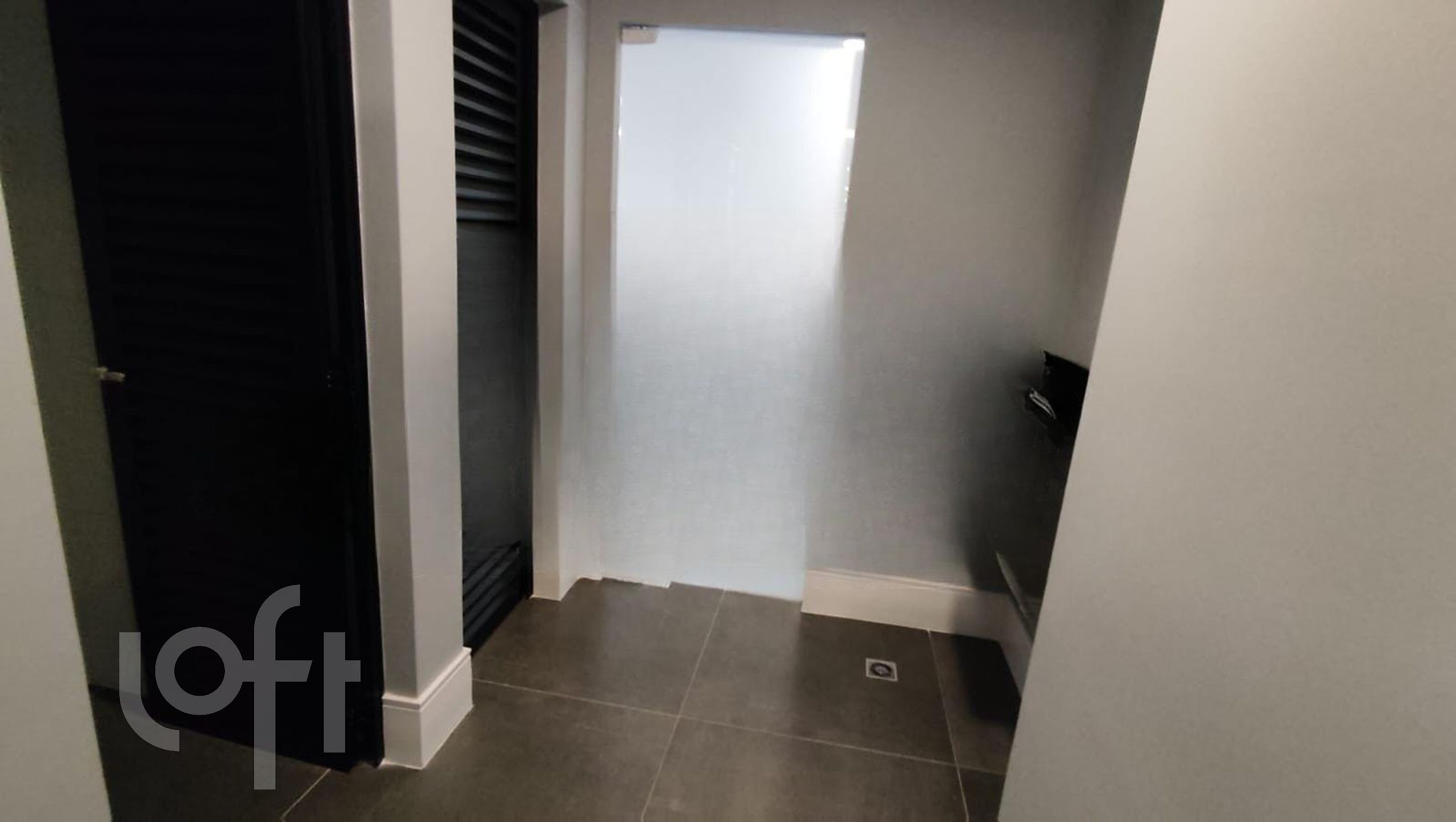 Apartamento à venda com 2 quartos, 70m² - Foto 32