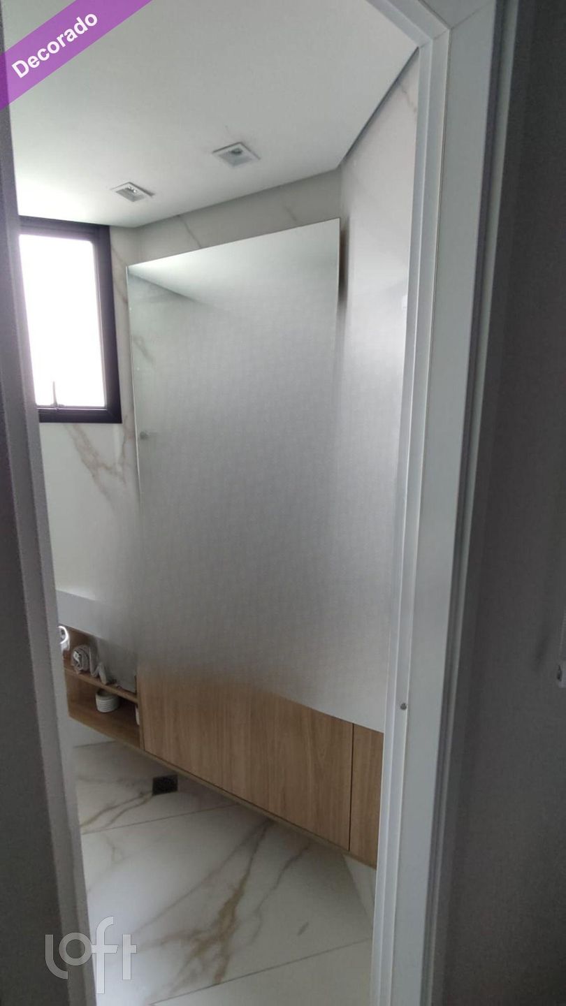 Apartamento à venda com 2 quartos, 70m² - Foto 14