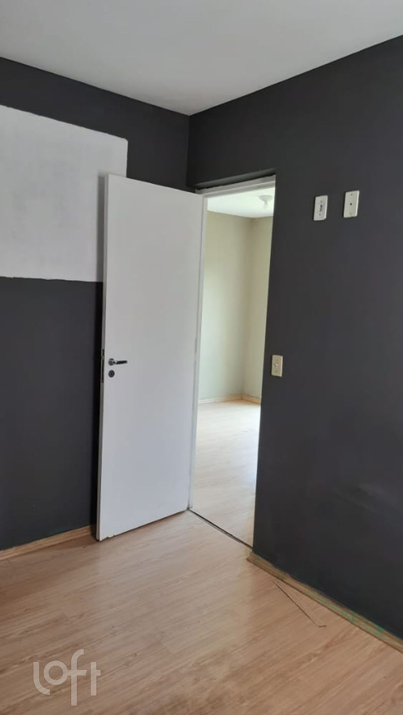 Apartamento à venda com 2 quartos, 42m² - Foto 4