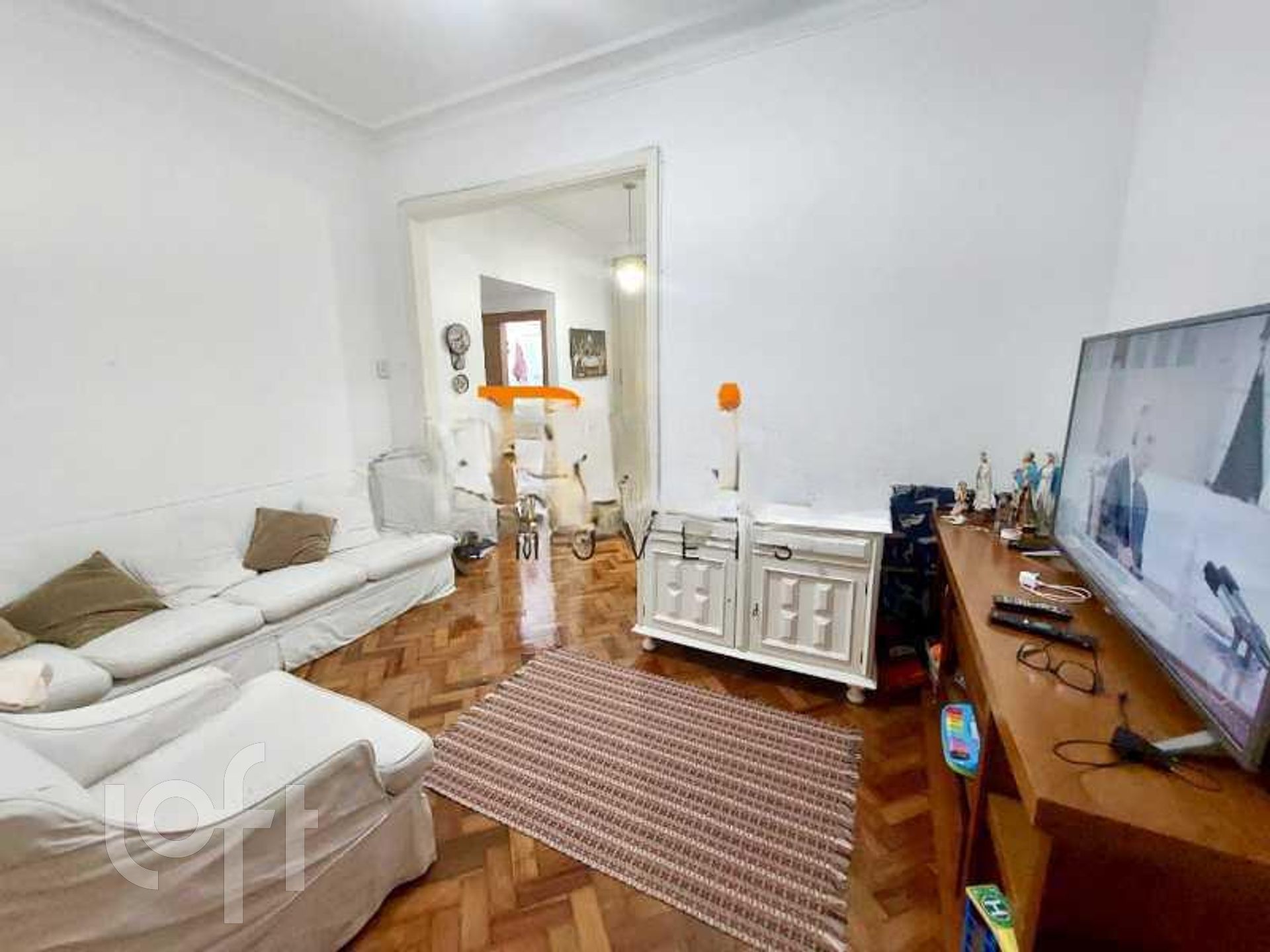 Apartamento à venda com 1 quarto, 50m² - Foto 2