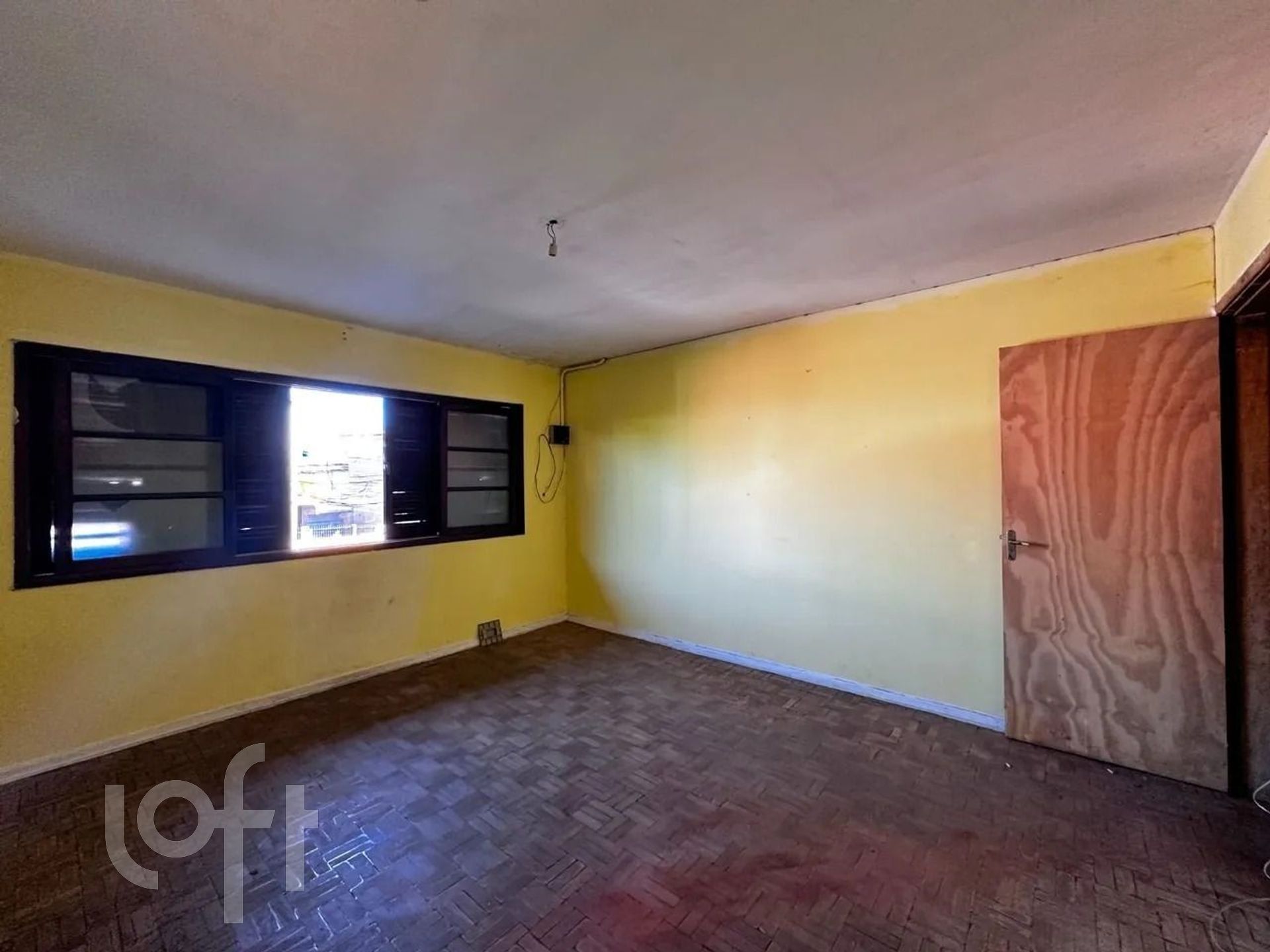 Casa à venda com 3 quartos, 150m² - Foto 1