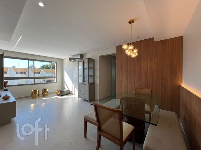 Apartamento com 83m², 3 dormitórios, 1 suíte, 2 vagas, Vila Ipiranga em Porto Alegre