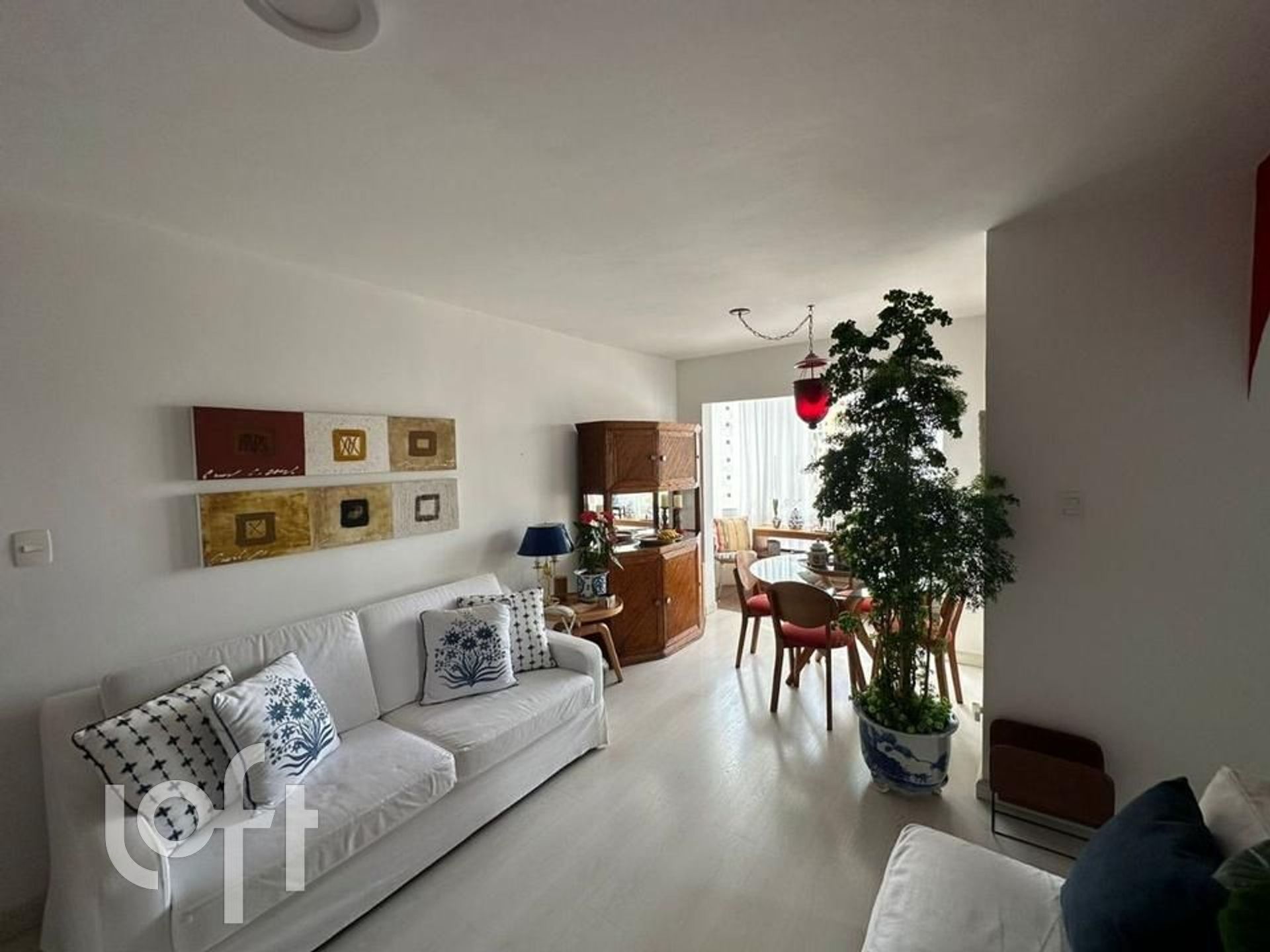 Apartamento à venda com 2 quartos, 63m² - Foto 2