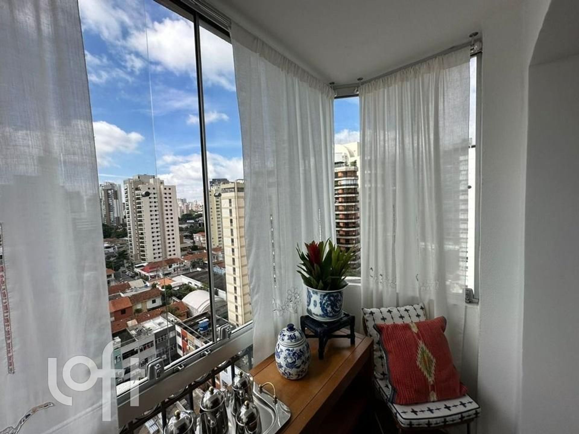 Apartamento à venda com 2 quartos, 63m² - Foto 3