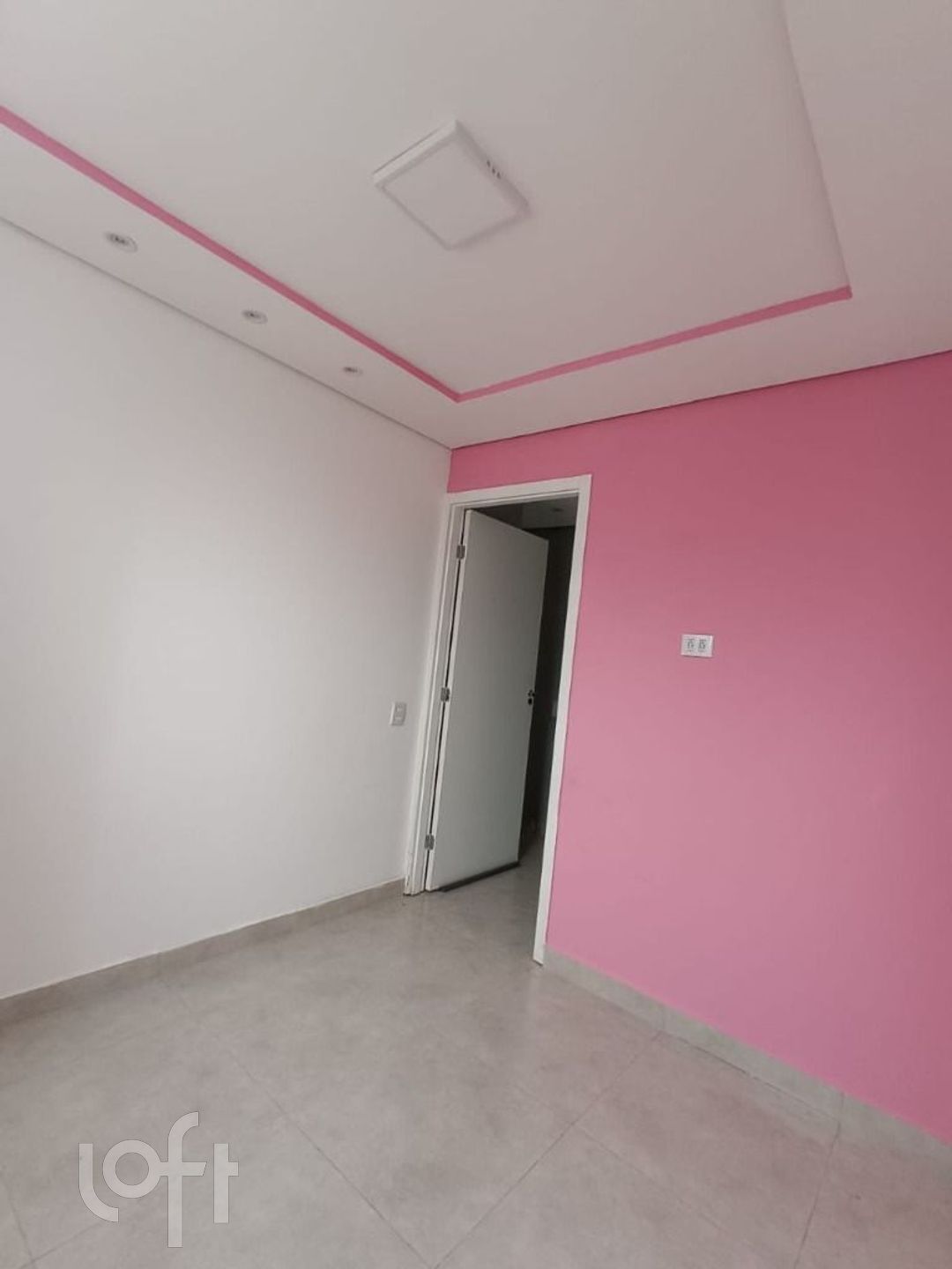 Apartamento à venda com 2 quartos, 42m² - Foto 3