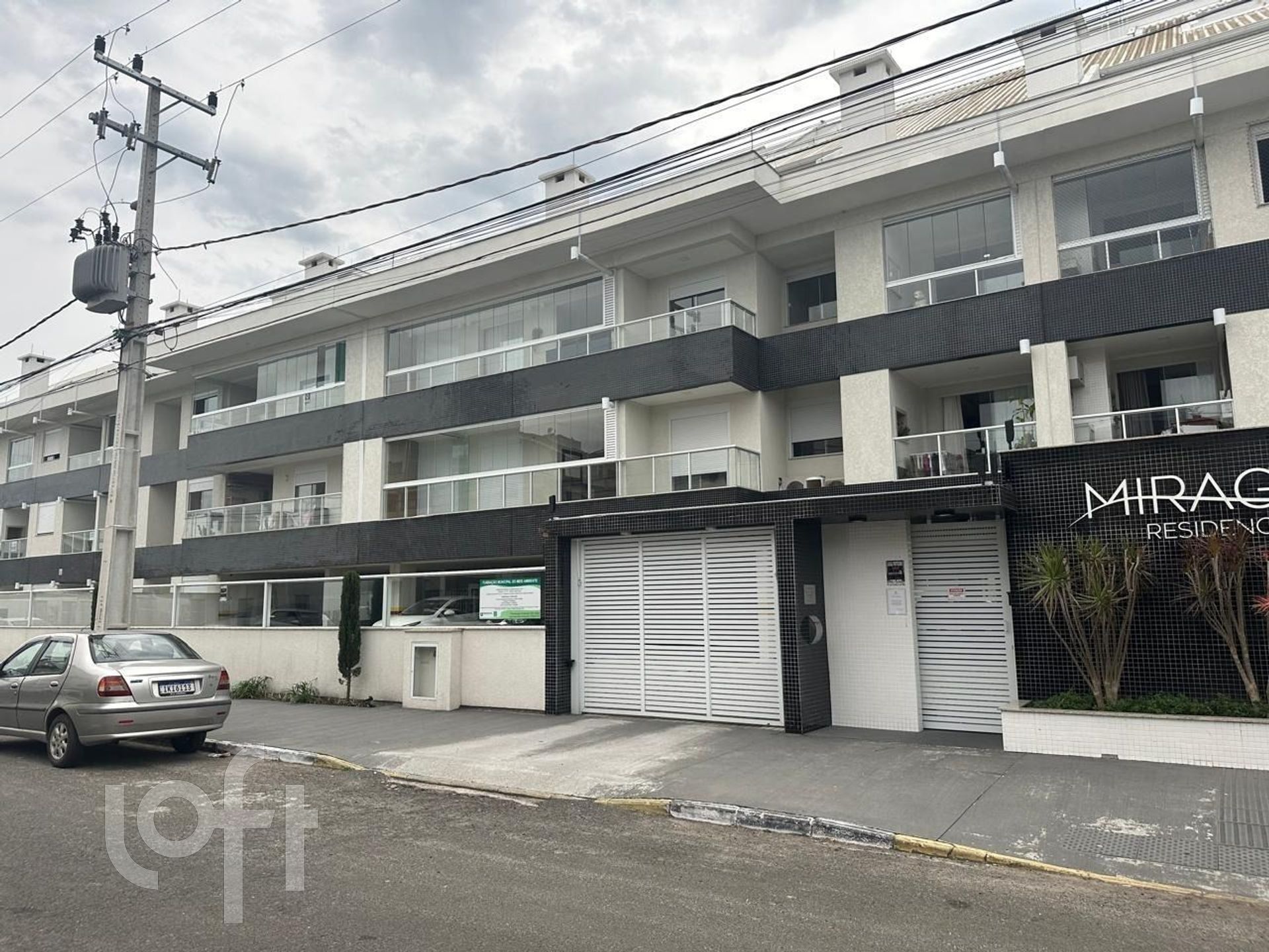 Apartamento à venda em Ingleses com 81 m², 2 quartos, 1 suíte, 1 vaga