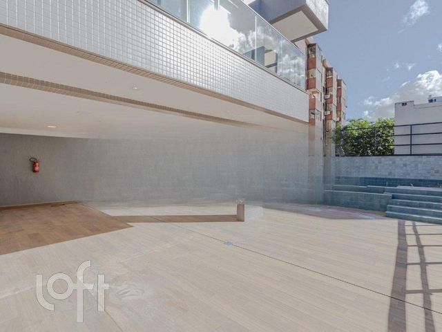 Apartamento com 102m², 3 dormitórios, 1 suíte, 2 vagas, Menino Deus em Porto Alegre