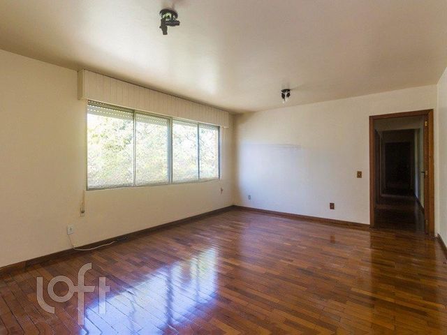 Apartamento com 109m², 3 dormitórios, 1 suíte, 1 vaga, Bela Vista em Porto Alegre