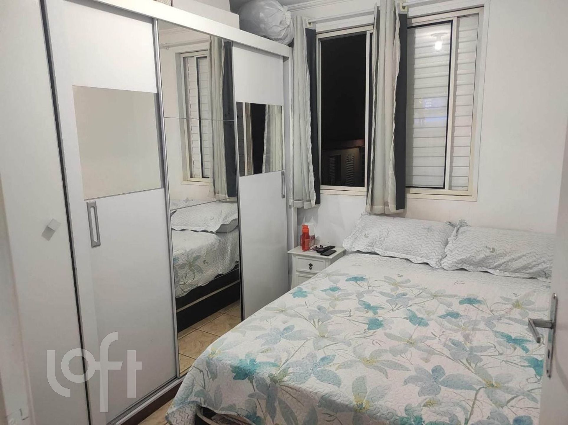 Apartamento à venda com 2 quartos, 44m² - Foto 4