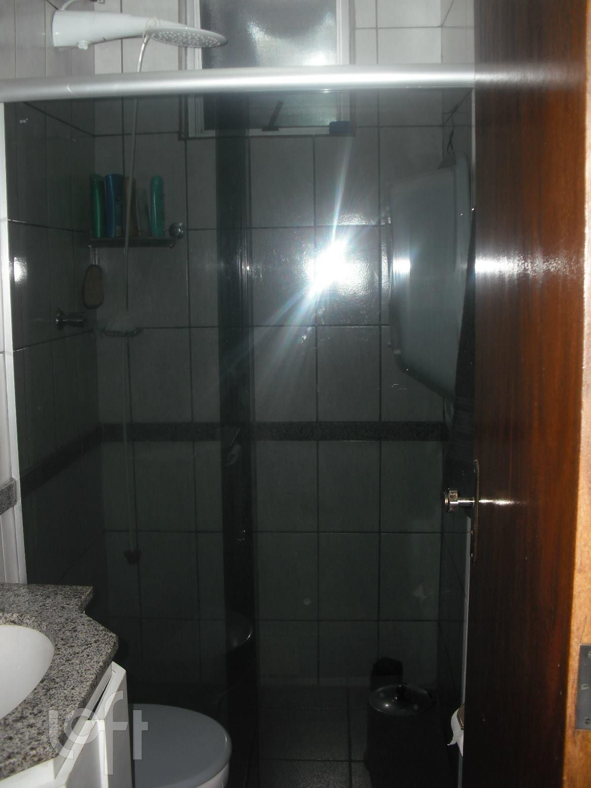 Apartamento à venda com 3 quartos, 76m² - Foto 11