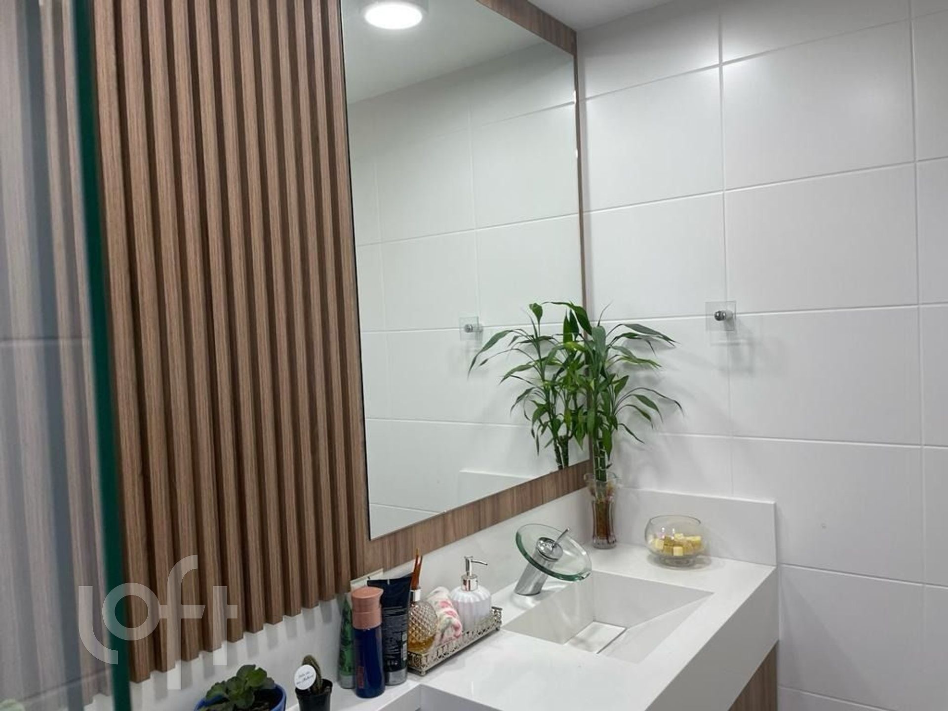 Apartamento à venda com 2 quartos, 61m² - Foto 2