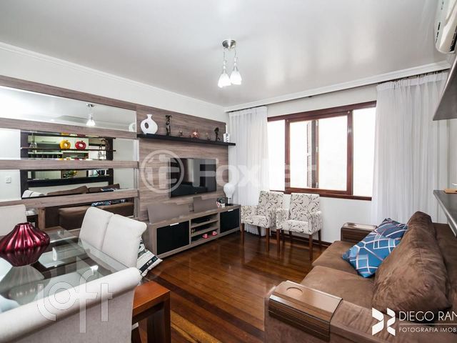 Apartamento com 88m², 3 dormitórios, 1 vaga, Auxiliadora em Porto Alegre