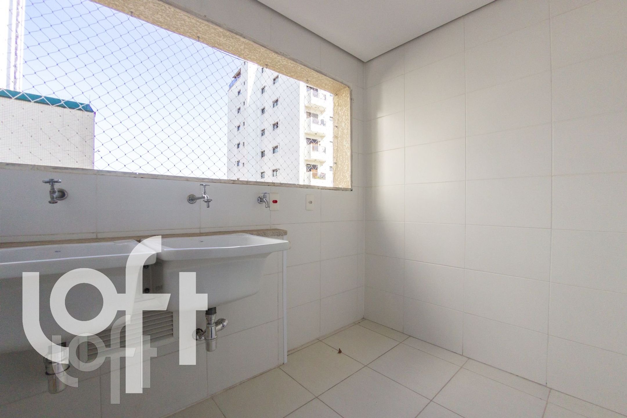 Apartamento à venda com 4 quartos, 205m² - Foto 32