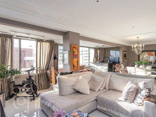 Apartamento com 120m², 3 dormitórios, 1 suíte, 2 vagas, Menino Deus em Porto Alegre