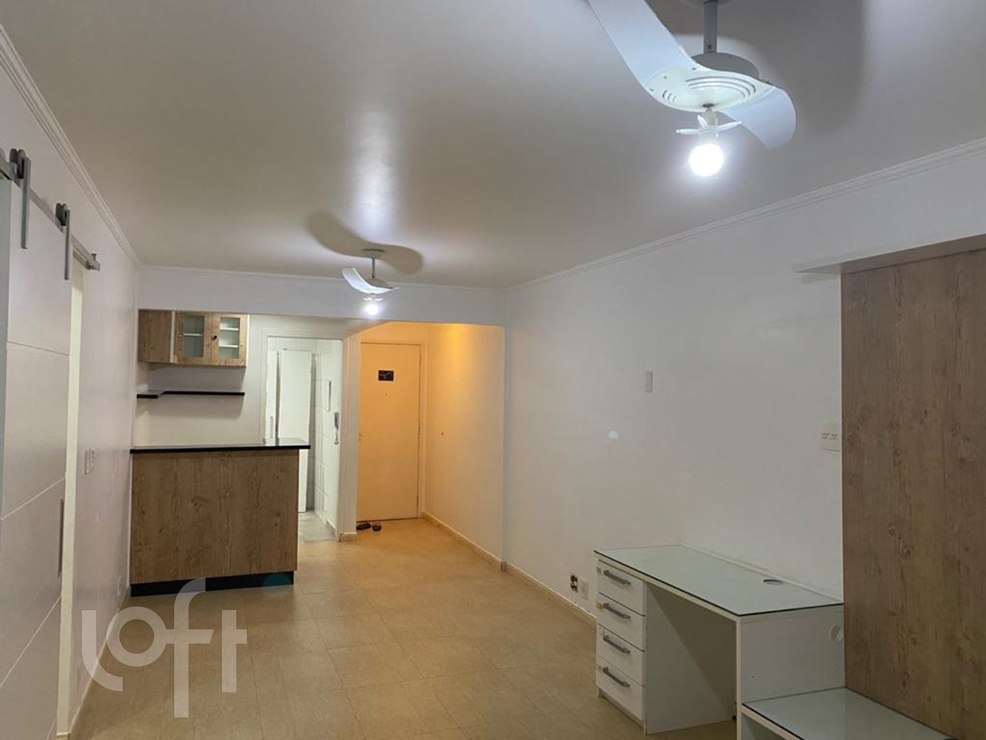 Apartamento à venda com 2 quartos, 72m² - Foto 2