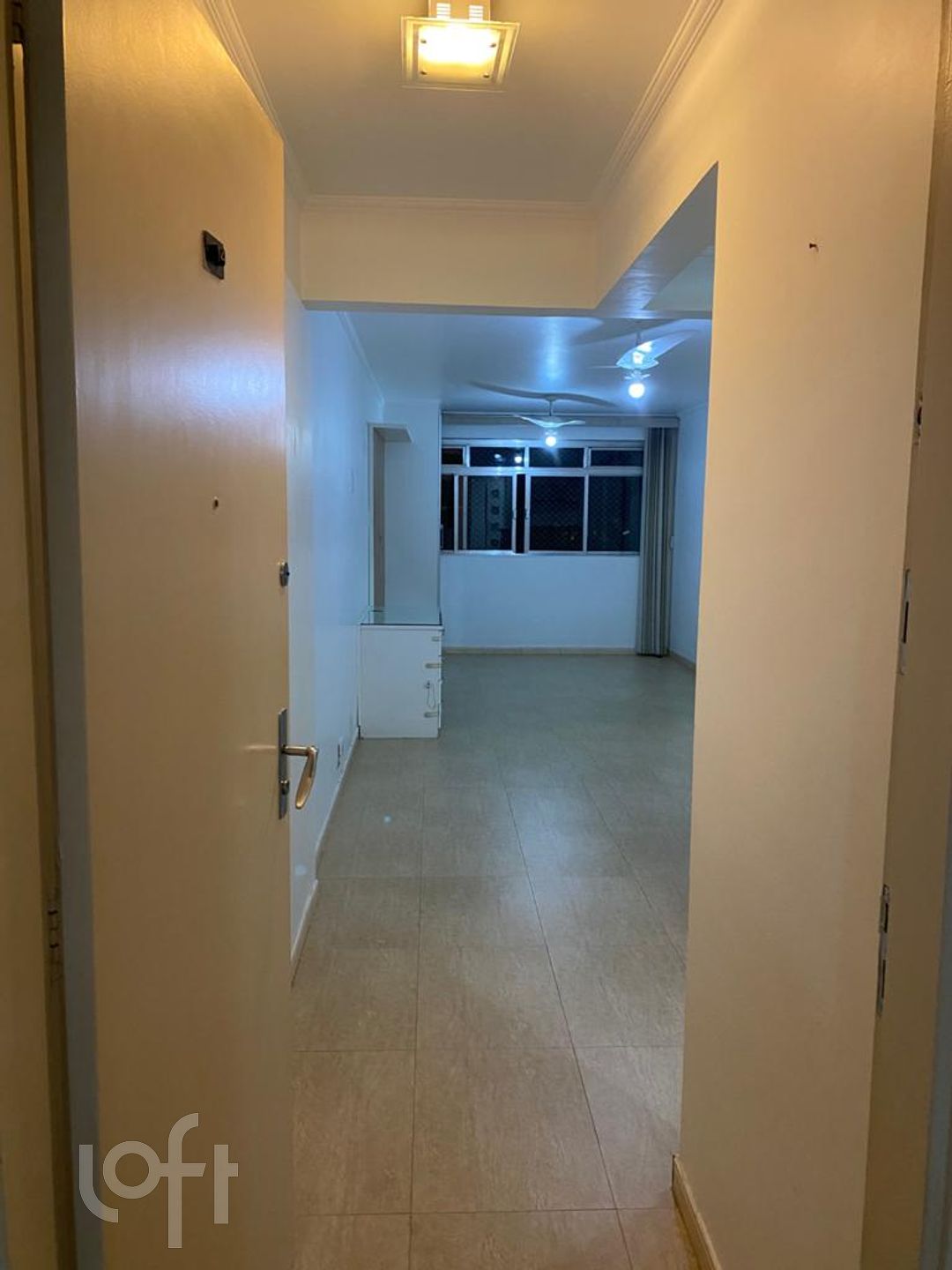 Apartamento à venda com 2 quartos, 72m² - Foto 3