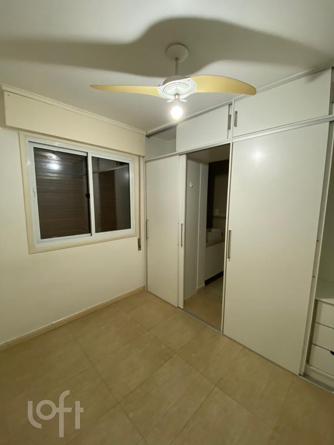 Apartamento à venda com 2 quartos, 72m² - Foto 9