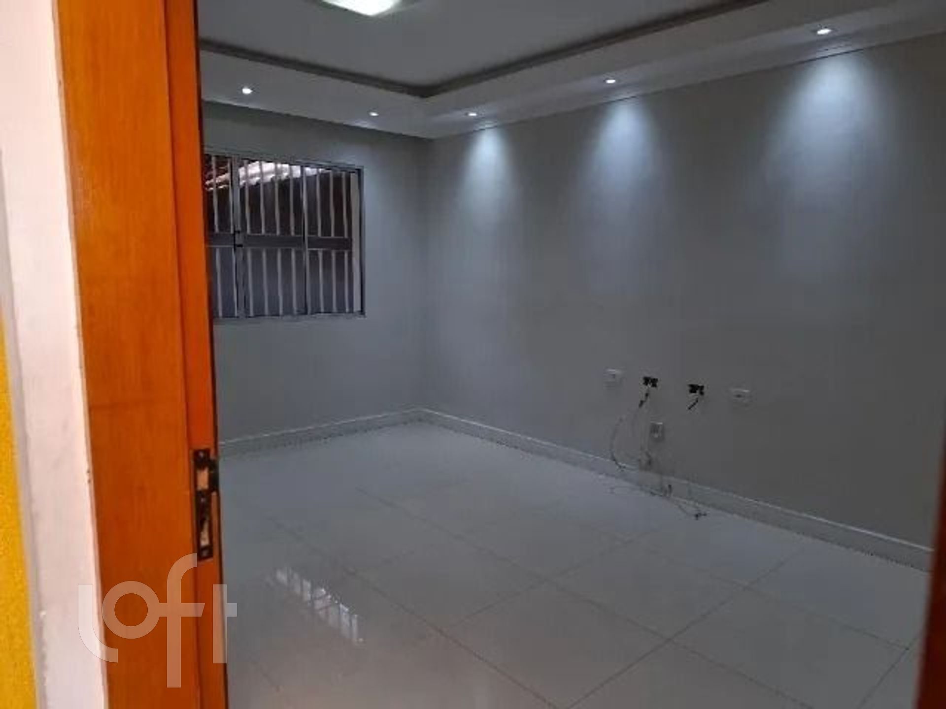 Casa à venda com 2 quartos, 82m² - Foto 2