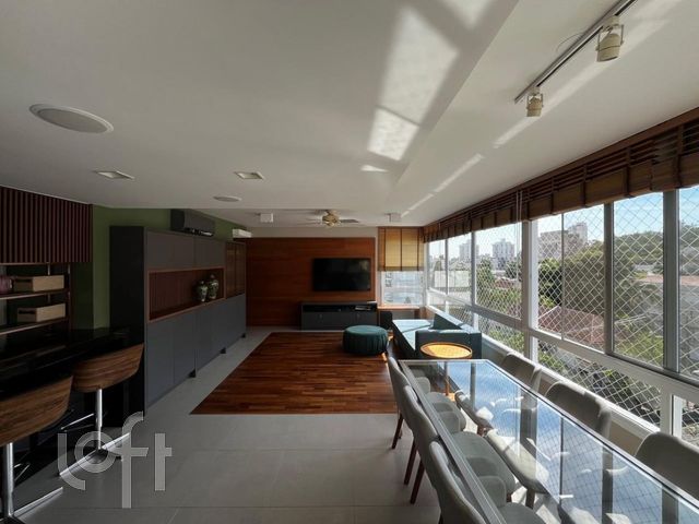 Apartamento com 123m², 3 dormitórios, 1 suíte, 2 vagas, Auxiliadora em Porto Alegre