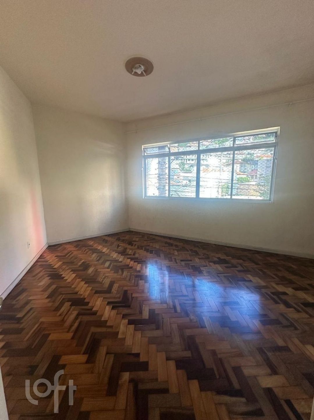 Apartamento à venda em Centro com 87 m², 2 quartos