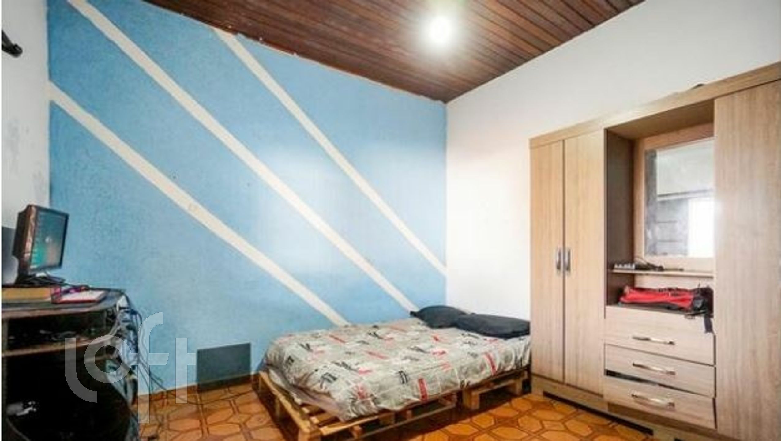 Casa à venda com 5 quartos, 240m² - Foto 6