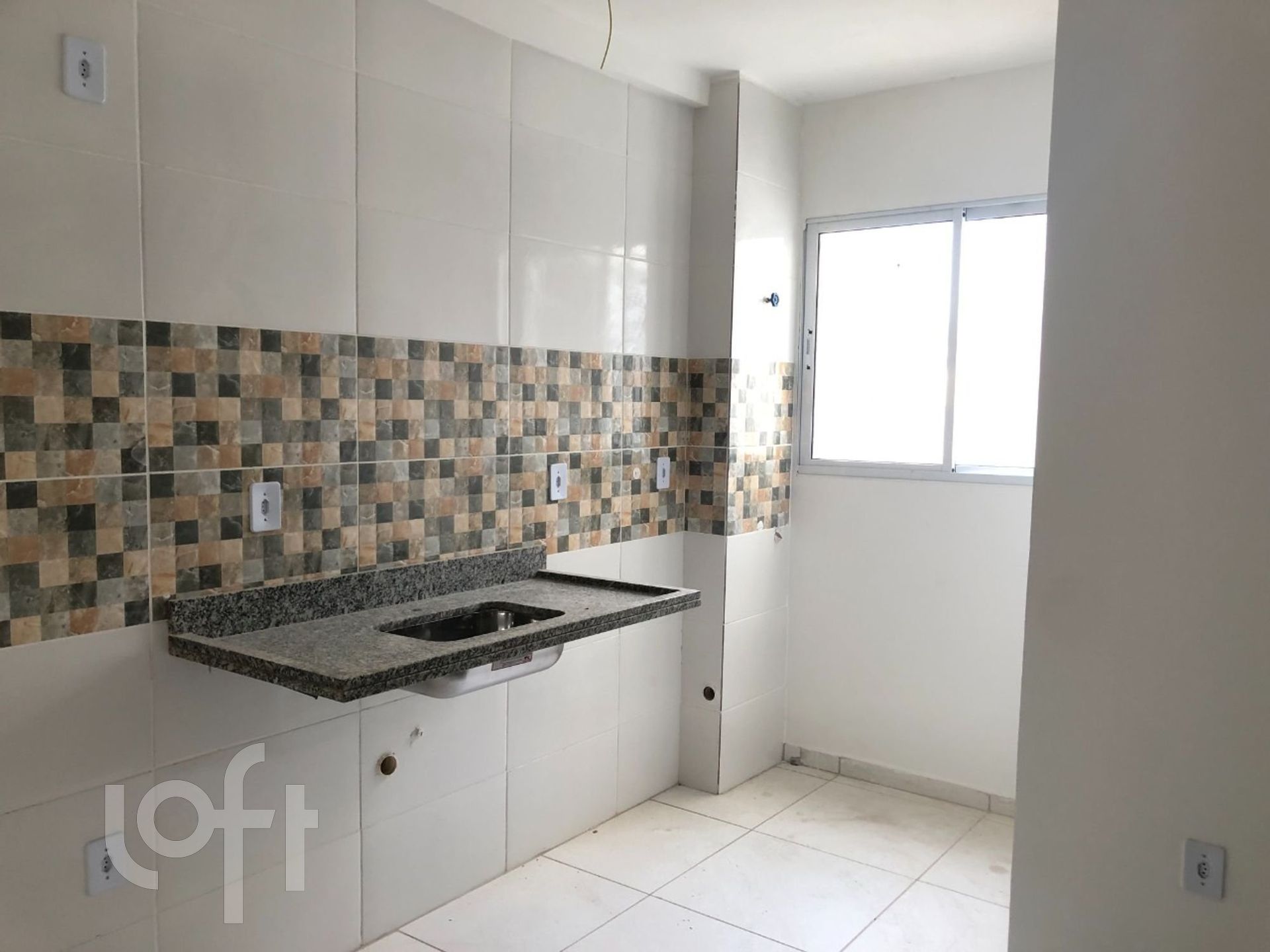 Apartamento à venda com 1 quarto, 28m² - Foto 1