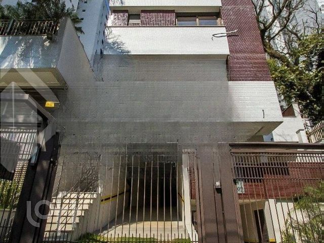 Apartamento com 101m², 2 dormitórios, 1 suíte, 1 vaga, Rio Branco em Porto Alegre