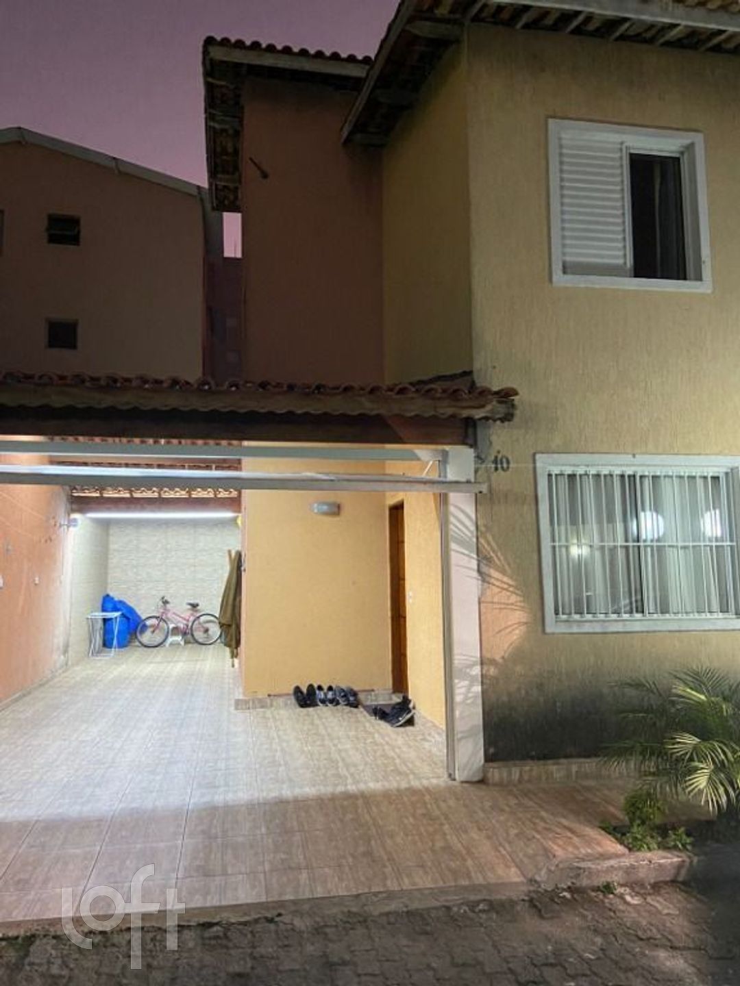 Casa à venda com 2 quartos, 125m² - Foto 2