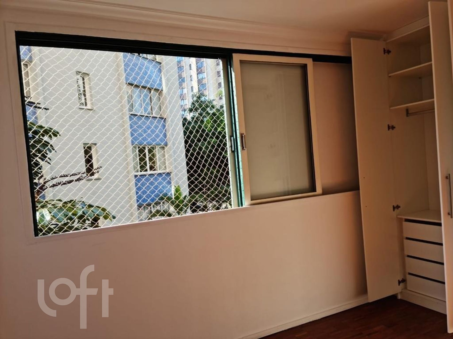 Apartamento à venda com 3 quartos, 170m² - Foto 4