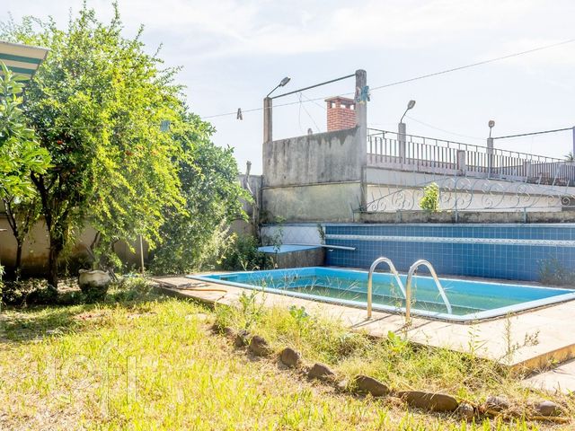 Casa com 312m², 5 dormitórios, 2 suítes, 5 vagas, Chácara das Pedras em Porto Alegre